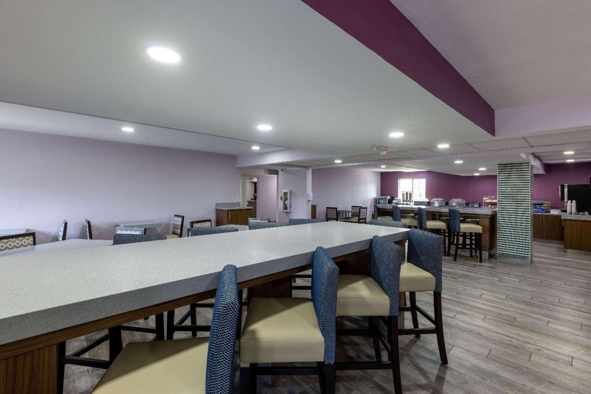 La Quinta Inn By Wyndham Kansas City Lenexa Luaran gambar