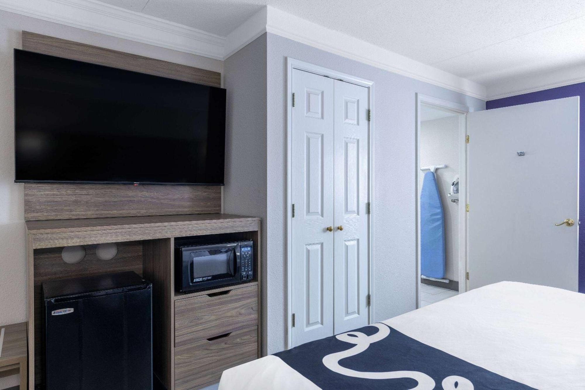 La Quinta Inn By Wyndham Kansas City Lenexa Luaran gambar