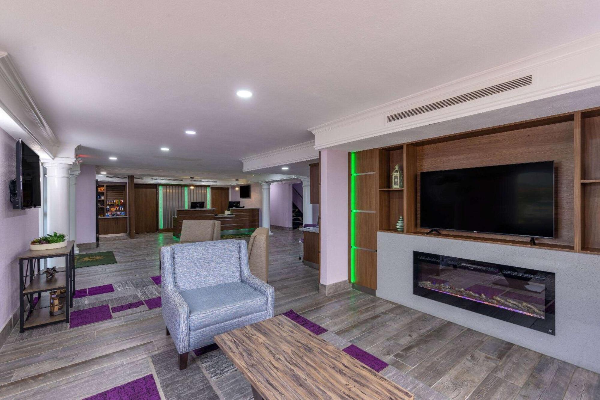 La Quinta Inn By Wyndham Kansas City Lenexa Luaran gambar